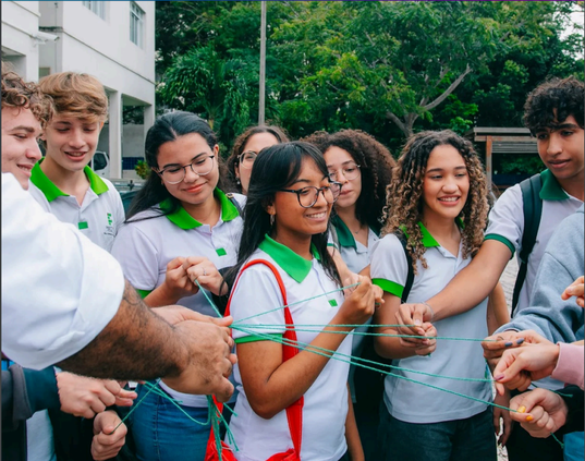Estudante e docentes do IFTO integram relatório de ações de internacionalização